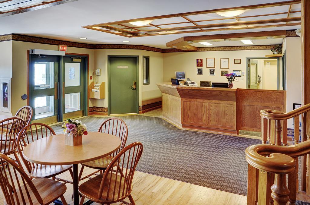 Lakeview Inns & Suites - Brandon Eksteriør bilde