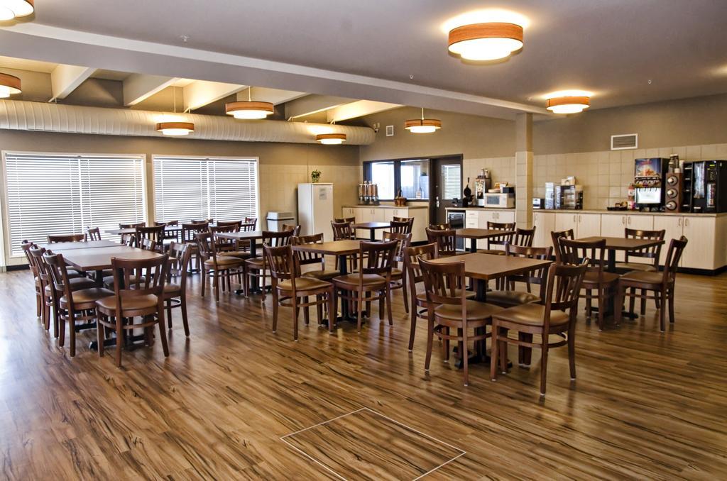 Lakeview Inns & Suites - Brandon Eksteriør bilde